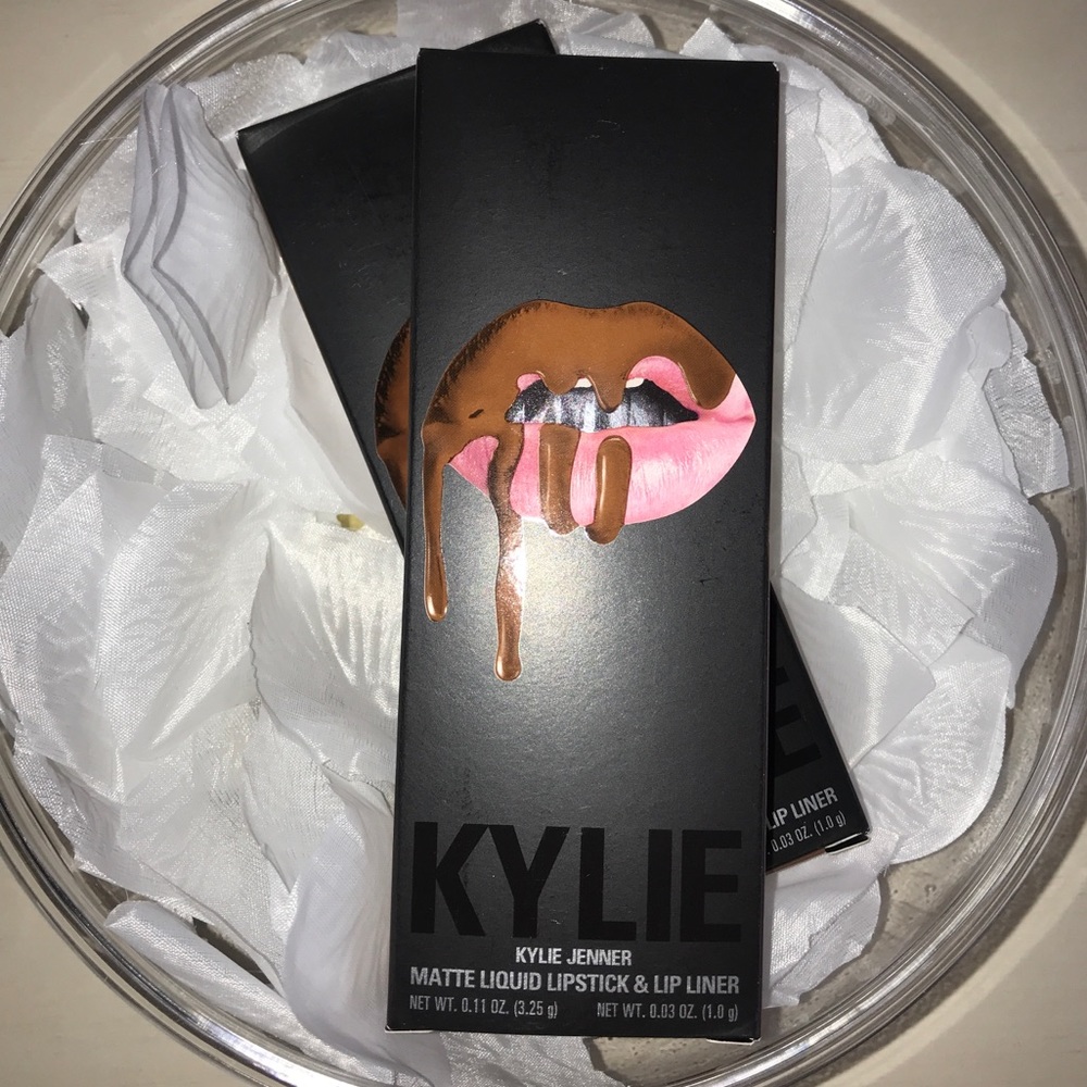Kylie Jenner Lip Matte Lip Kit ✨